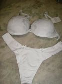 CONJUNTO SOUTIEN EM RENDA COM STRASS E TANGA EM TACTEL