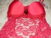 CAMISOLA EM RENDA E FIO DENTAL EM TACTEL E RENDA