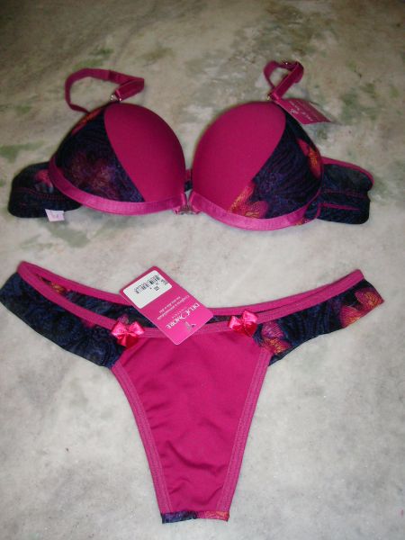 CONJUNTO SOUTIEN E TANGA FIO DENTAL ESTAMPADO